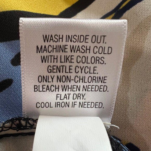 Dana Buchman Womens XL Abstract Floral Button Up Blouse Multicolor Long Sleeve - Picture 9 of 9